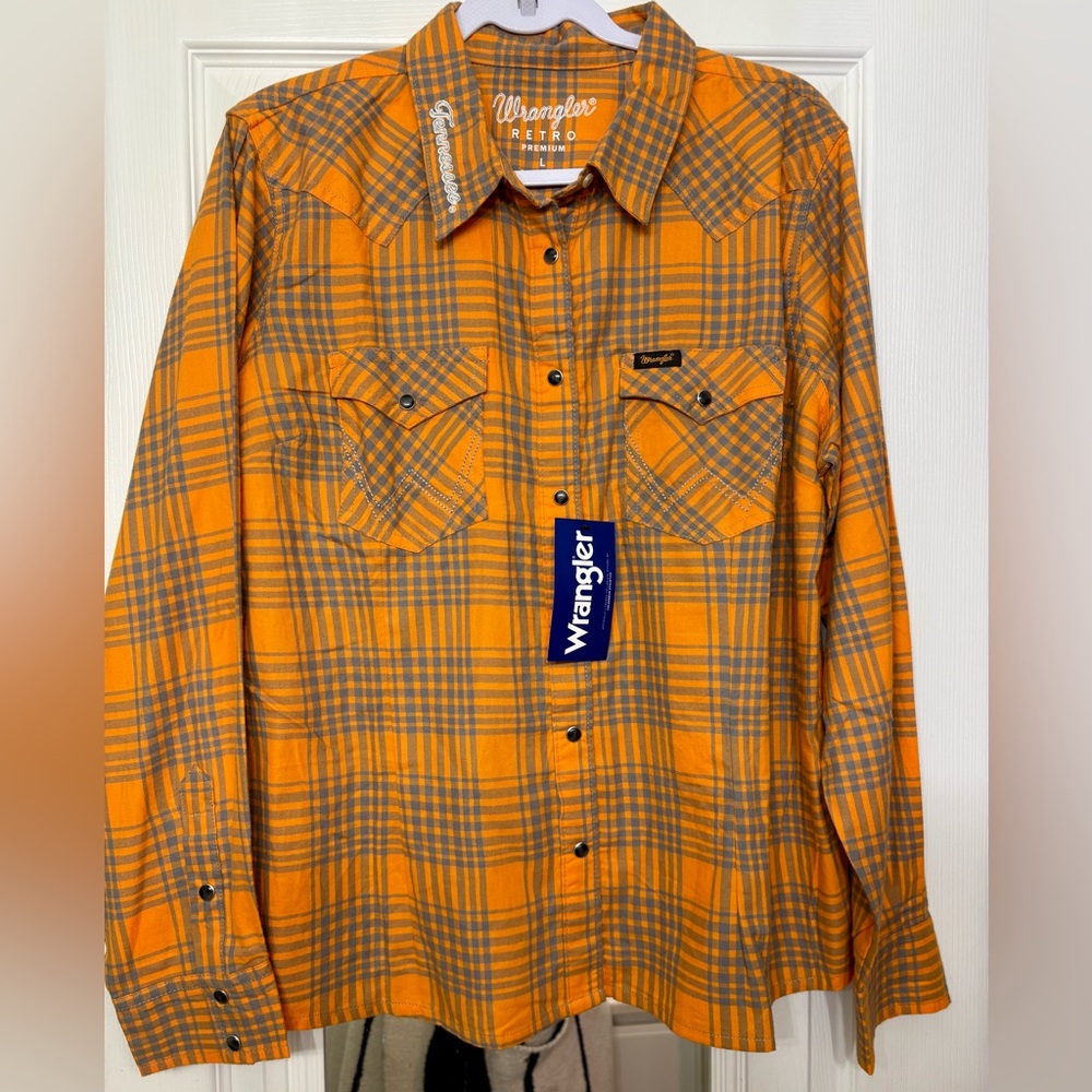 Wrangler Retro Premium Tennessee Volunteers NWT